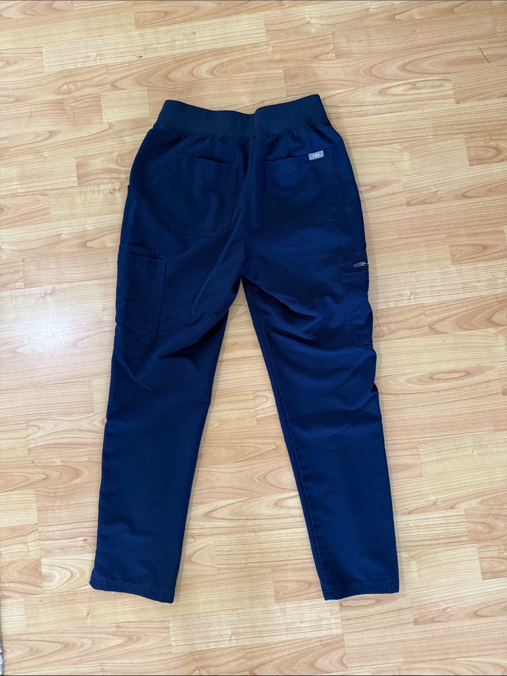 FIGS Yola High Rise Slim Scrub Pant - Picture 2 of 2